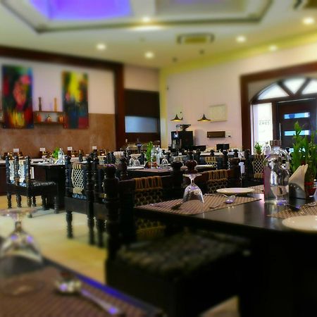 Regenta Resort Bhuj By Royal Orchid Hotels Limited Bagian luar foto