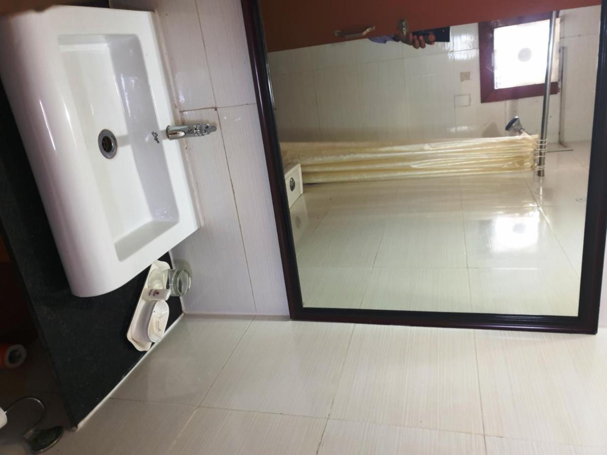 Regenta Resort Bhuj By Royal Orchid Hotels Limited Bagian luar foto