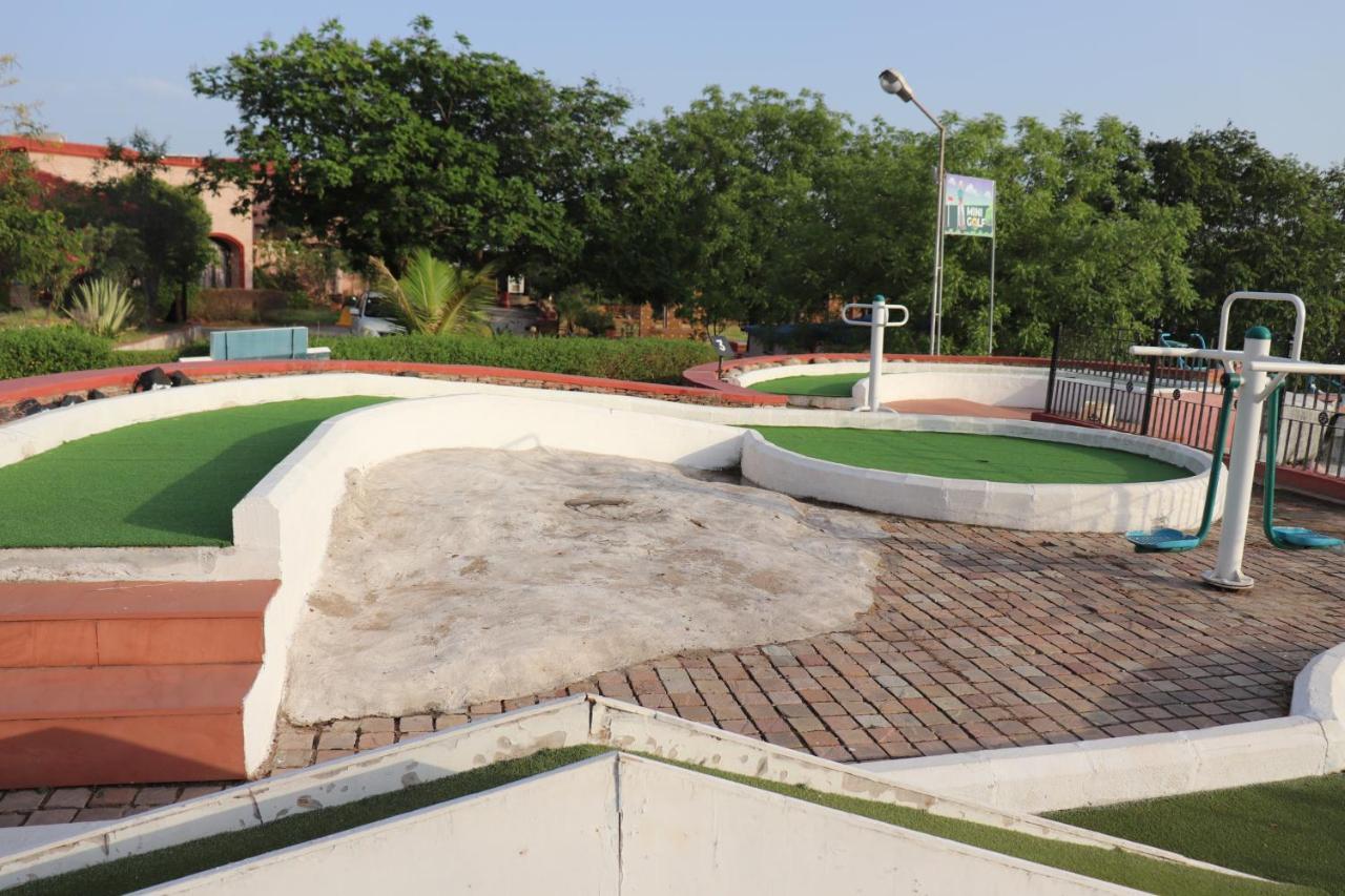 Regenta Resort Bhuj By Royal Orchid Hotels Limited Bagian luar foto