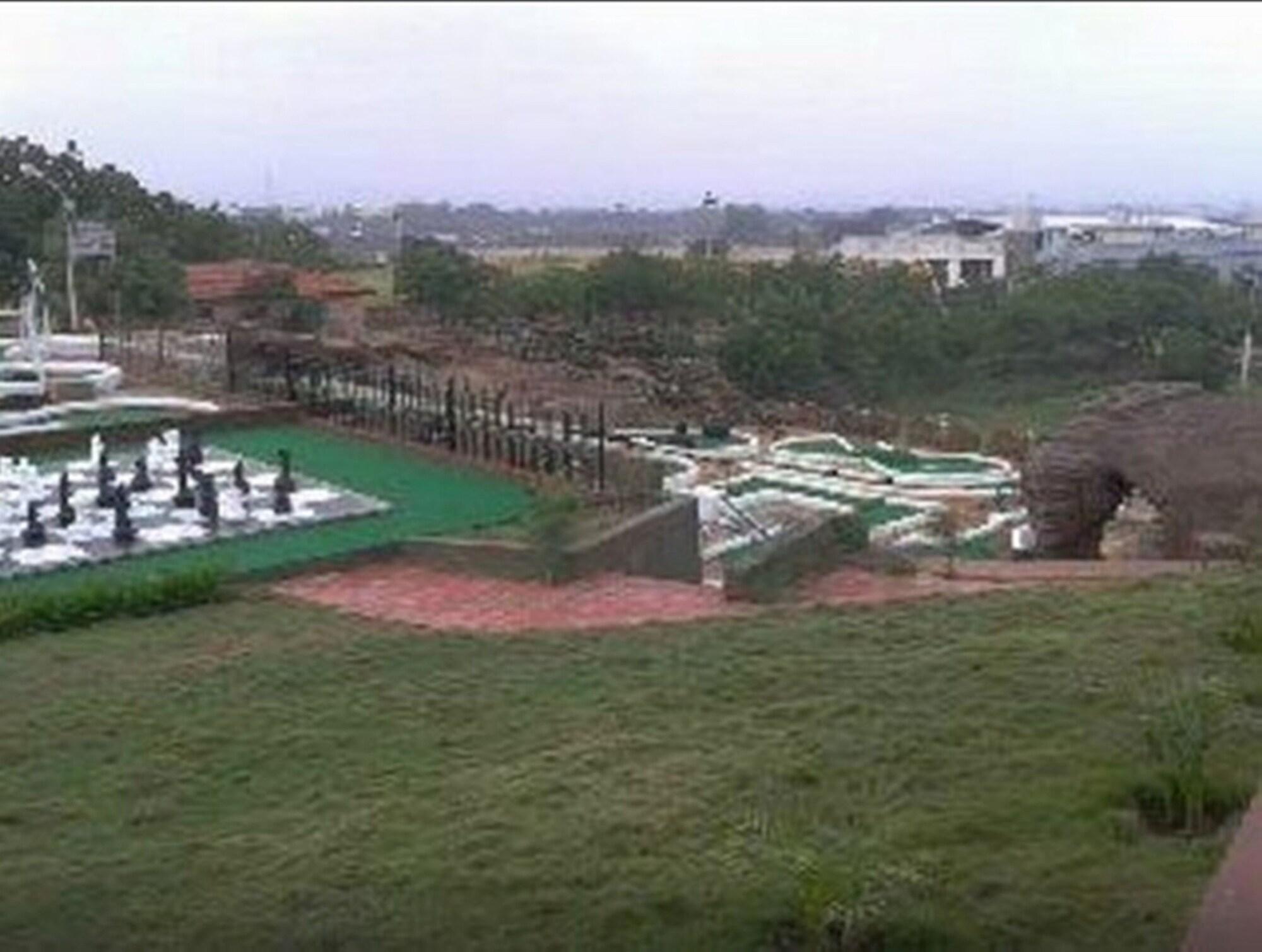 Regenta Resort Bhuj By Royal Orchid Hotels Limited Bagian luar foto