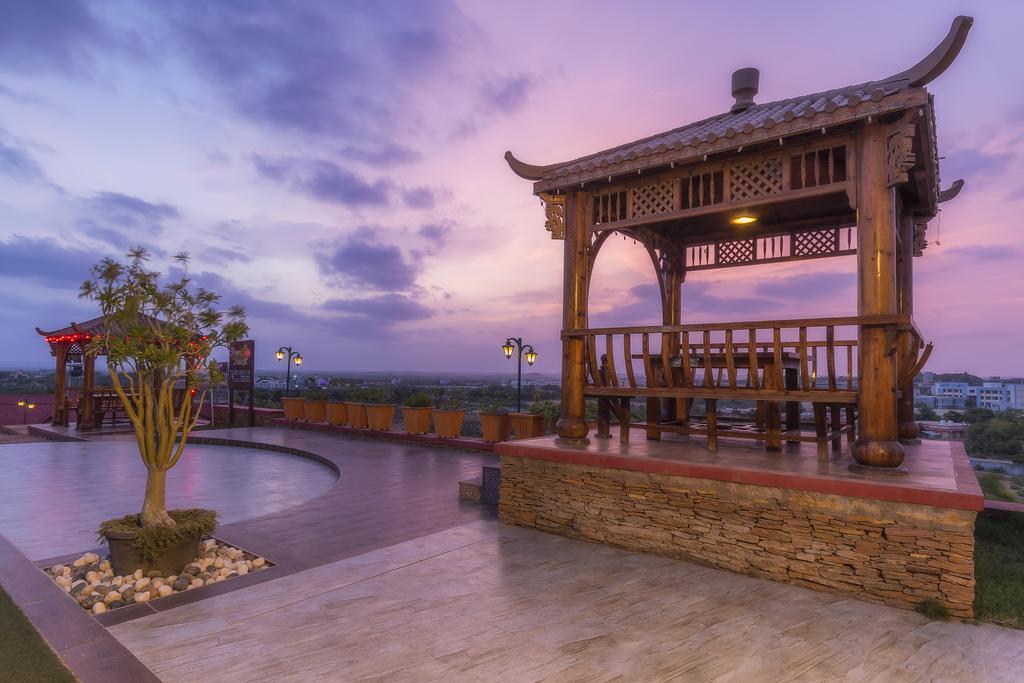 Regenta Resort Bhuj By Royal Orchid Hotels Limited Bagian luar foto
