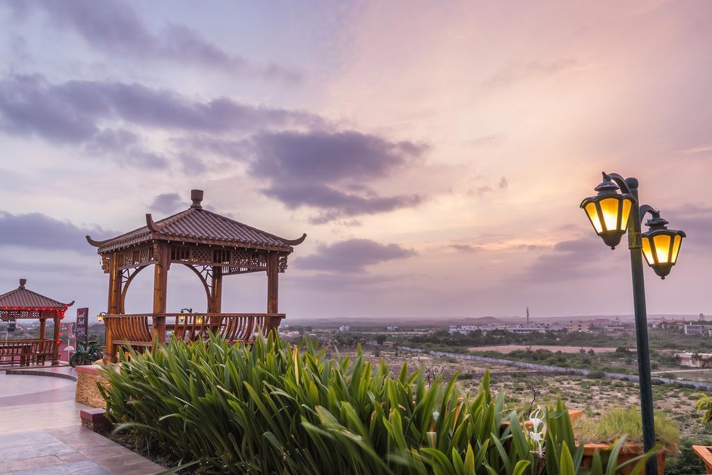 Regenta Resort Bhuj By Royal Orchid Hotels Limited Bagian luar foto