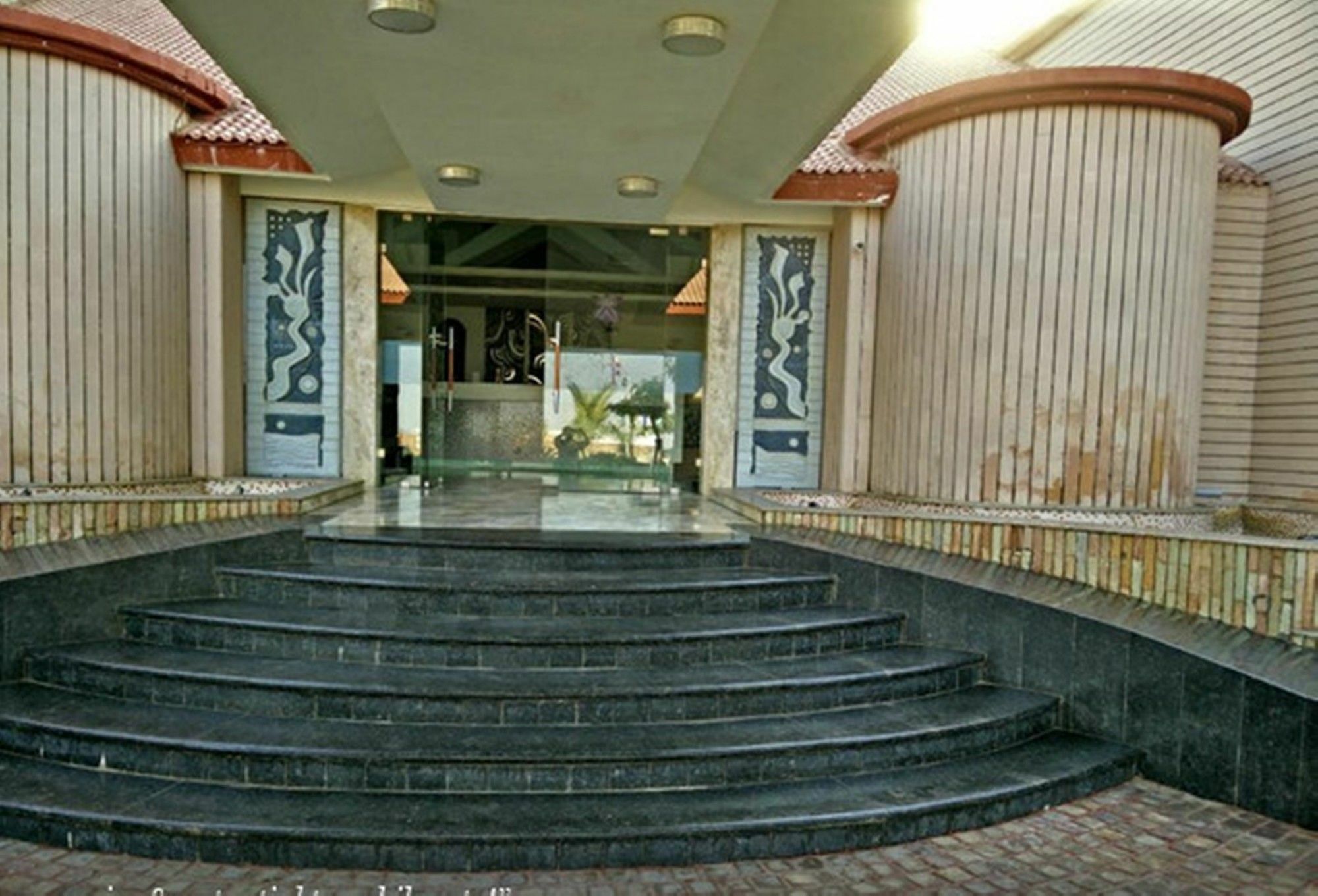 Regenta Resort Bhuj By Royal Orchid Hotels Limited Bagian luar foto